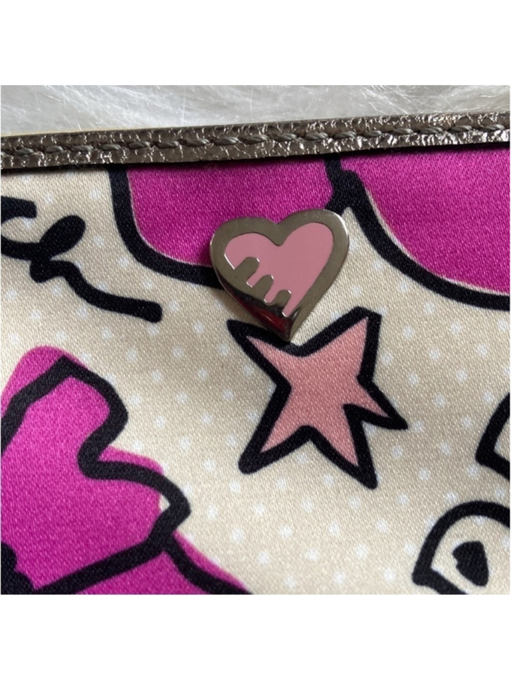 Coach Poppy Wristlet - Picture 7 of 11